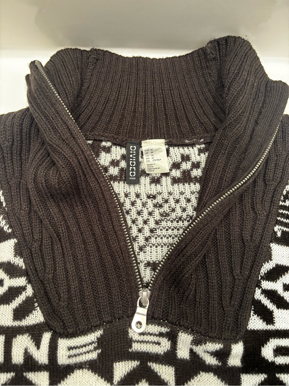 Apres Ski Winter Mock neck - Picture 3 of 5